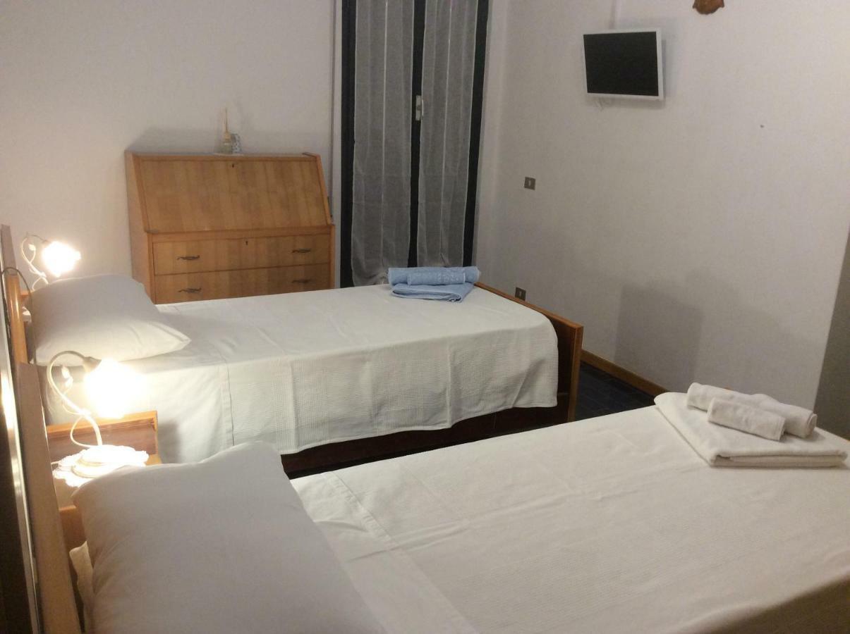 Le Apuane Guest House Mezzana  Exterior photo